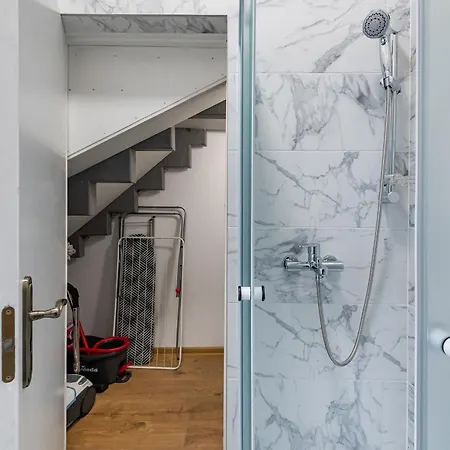 Elegant Center With Free Parking By Polo Aparments Appartement